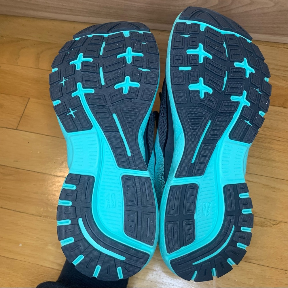 Brooks Women's Running Shoes - Black and Blue - Picture 7 of 7